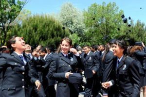 Lise Mezunu 2500 Polis Alınacak